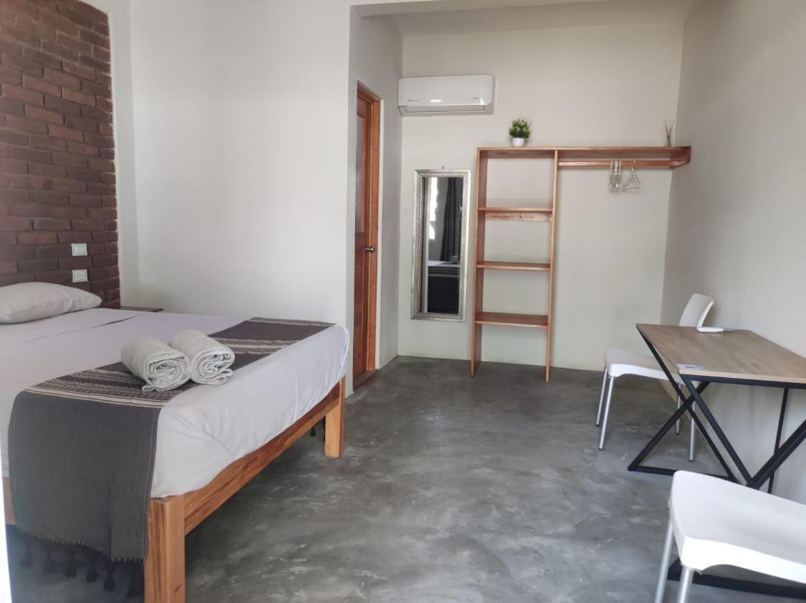 埃斯孔迪多港 Casa Sixta A 7Min Del Aeropuerto Internacional Pmx Y 2 Cuadras Terminal Autob Ado酒店 外观 照片