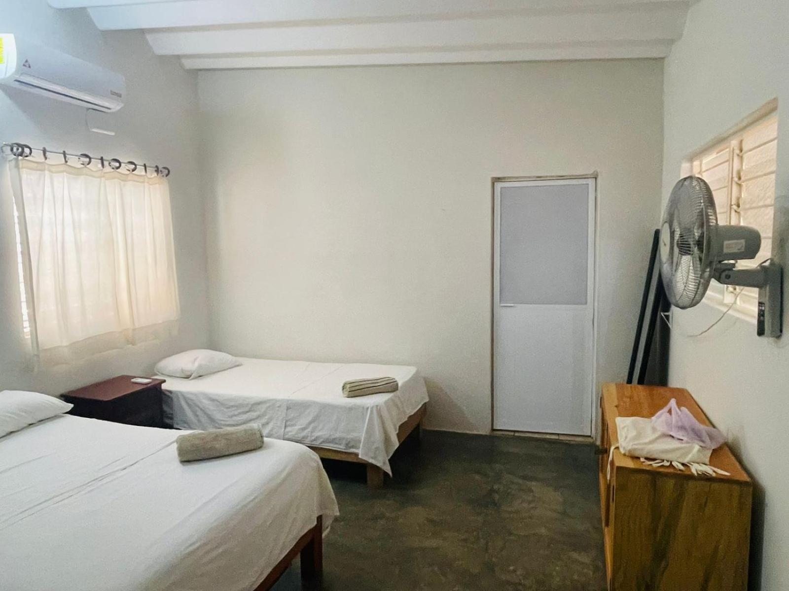 埃斯孔迪多港 Casa Sixta A 7Min Del Aeropuerto Internacional Pmx Y 2 Cuadras Terminal Autob Ado酒店 外观 照片